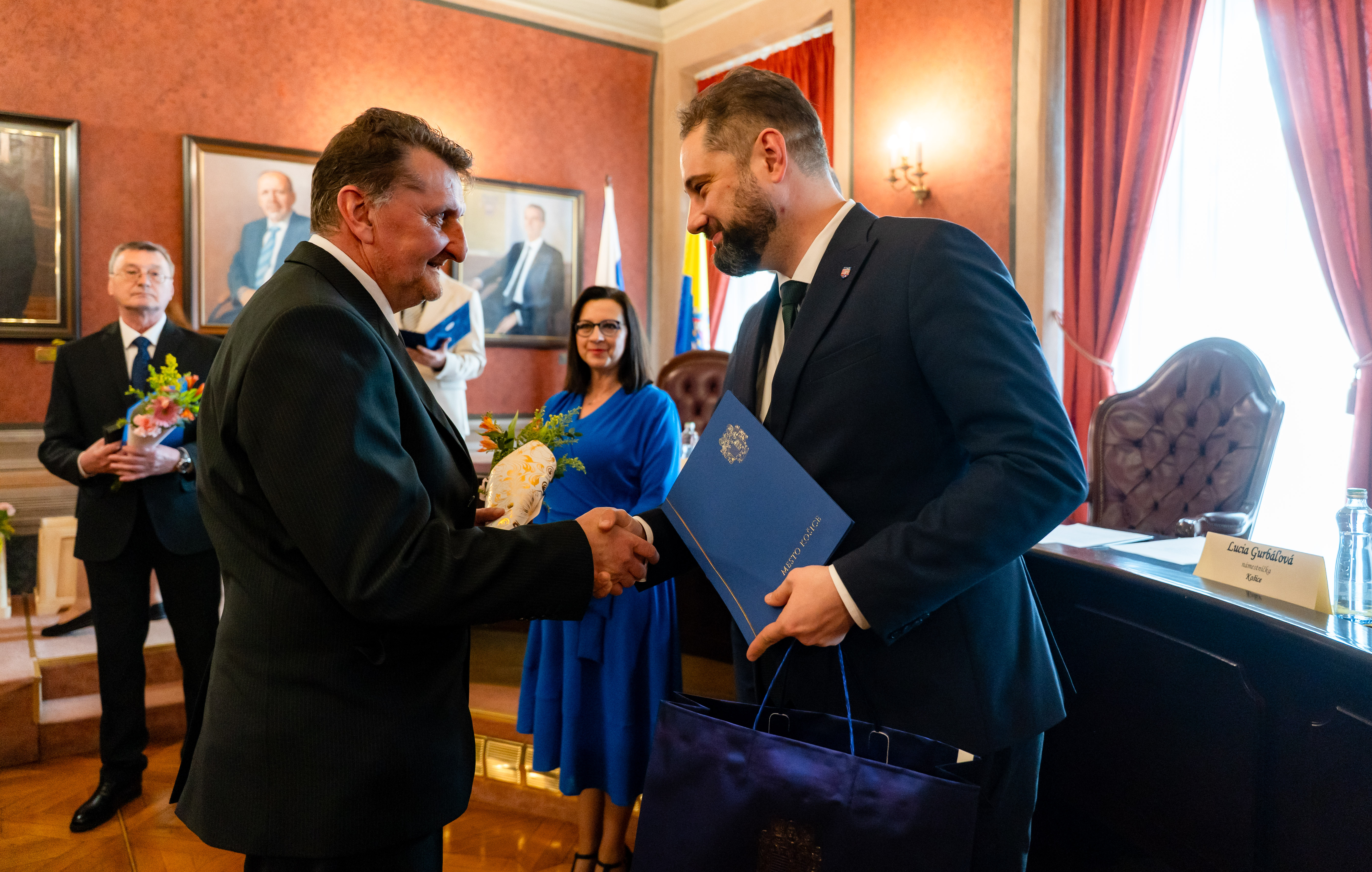 SLAVNOSTNY CEREMONIAL - Magistratu mesta Kosice socialnym pracovnikom Srdce pre Kosice-1-44